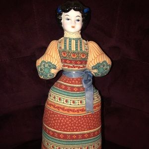 Vintage Avon American Heirloom Doll